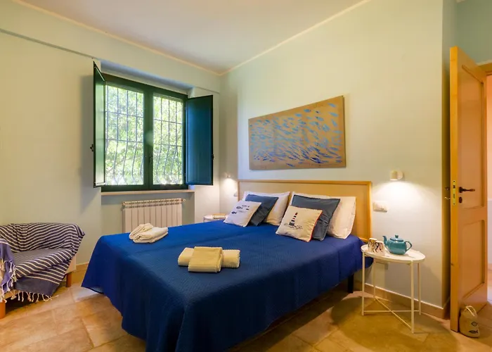 La Rossi With Pool 4 *