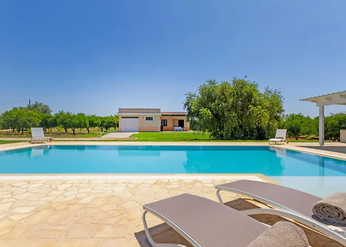 La Rossi With Pool 4 Villa *