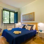 La Rossi With Pool 4 *