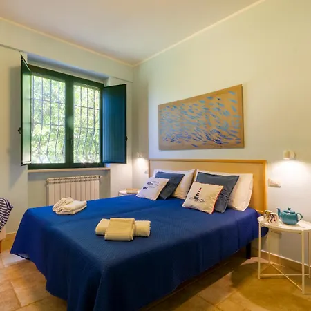 La Rossi With Pool 4 *