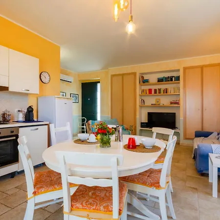 La Rossi With Pool 4 Вілла