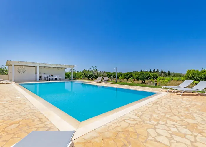 Villa La Rossi With Pool 4